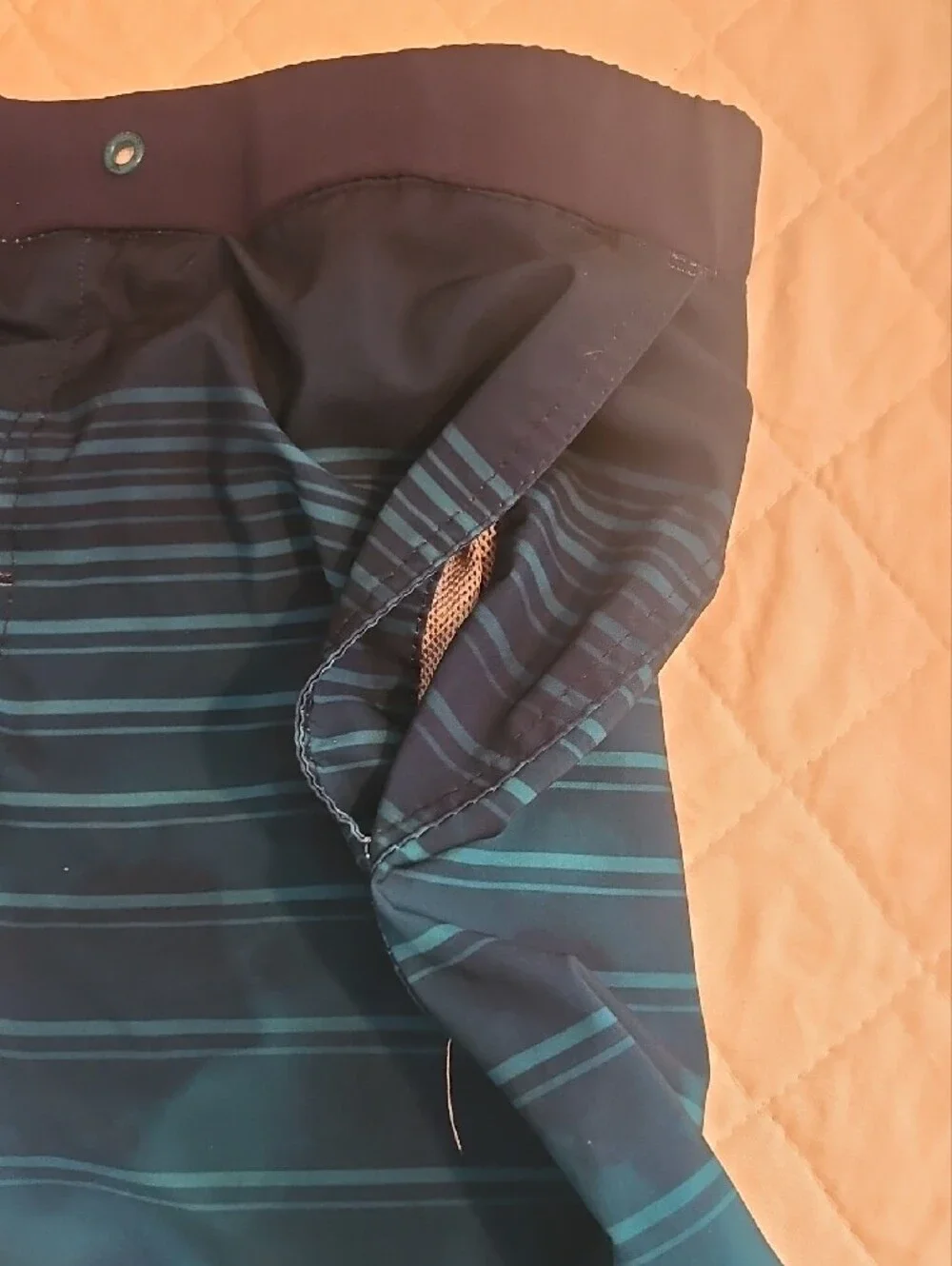ZeroXposur Men's Small Teal and Dark Blue Gradient Board Shorts